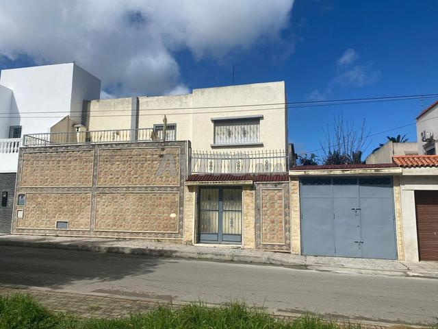 فيلا موثقة 300 متر مربع فال فلوري بساتين طنجة