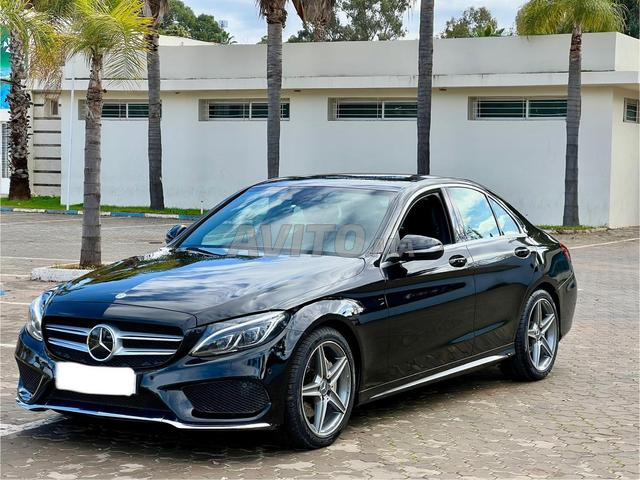 مرسيدس الفئة C. حالة جيدة جدا من المرحلة.