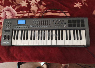 Clavier Midi M-AUDIO Axiom 49 comme neuf