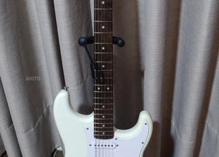 squier stratocaster hss
