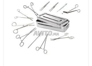 علبة جراحة صغيرة 22 قطعة