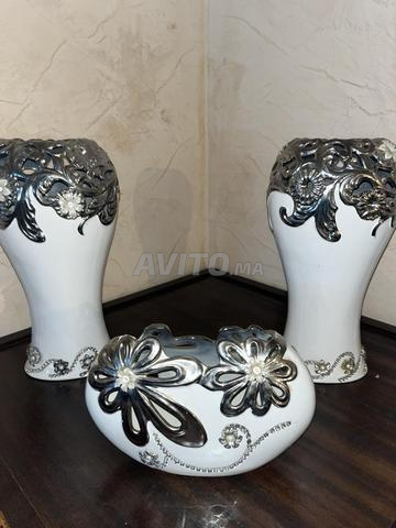 مزهرية декоративية في حالة جيدة جدا