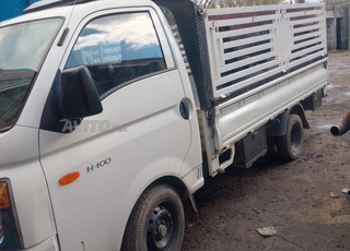 HYUNDAI H100 EN TRÈS BONNE ÉTAT