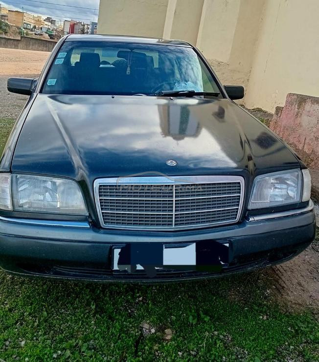 Mercedes-Benz 220 Diesel Manuelle 1995 à Sefrou