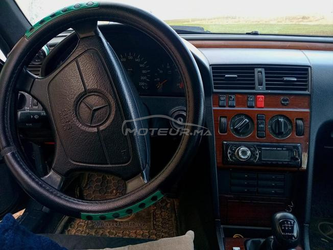 Mercedes-Benz 220 Diesel Manuelle 1995 à Sefrou