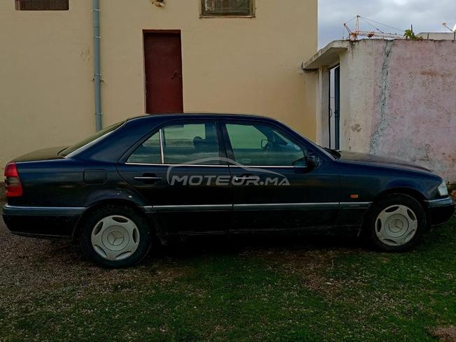 Mercedes-Benz 220 Diesel Manuelle 1995 à Sefrou
