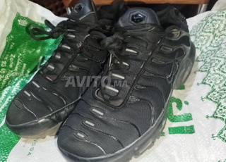 2 paires de baskets propres taille 41 les deux