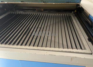 Machine de Gravure et Découpe Laser 1600x1200 mm