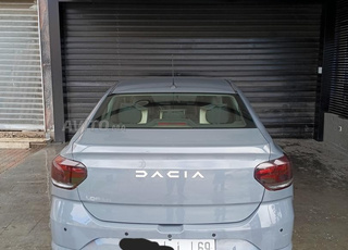 مركبة مصانة وفي حالة ممتازة