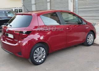 Toyota Yaris hybride automatique main libre