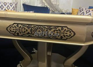 طاولة لصالون