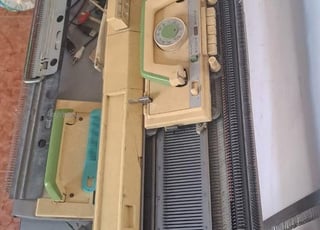 Machine à tricoter