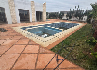 Villa neuve avec piscines sans vis à vis