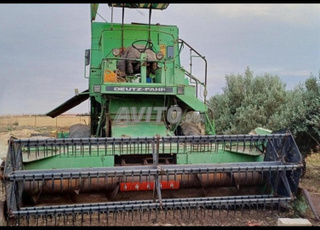 À vendre moissonneuse Deutz-Fahr 1202