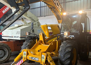 Engin de manutention JCB