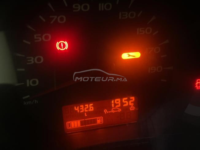 tonobil n9iya renault bgra mli7a 
