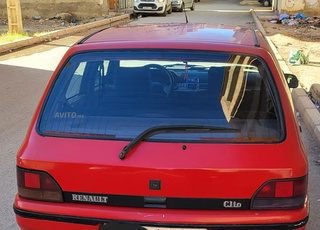 Renault Clio Essence Manuelle 1991 à Nador