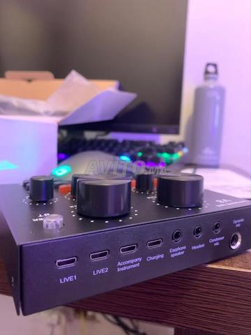 Microphone BM-800 (jamais utilisée), Carte son V8