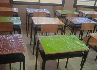كراسي مدرسية لضمان راحة التلاميذ