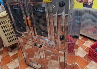 Four Tivoli encore neuf pour pain et pâtisseries