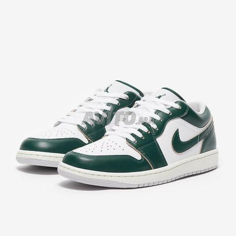 Jordan 1 Low - أخضر صنوبري وأبيض جديد مقاس 41