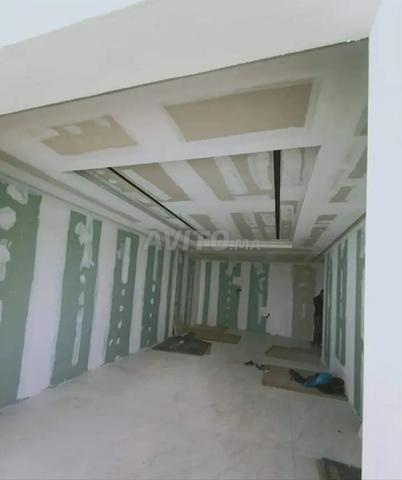 Installation de tous types de plâtre moderne, ce qu'on appelle BA13 - 2