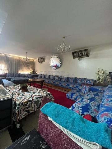 شقة شارع أبو بكر الصديق للبيع 164 متر مربع في فاس