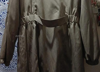 للبيع معطف للنساء جديد