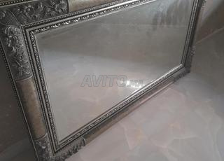 مرآة ولوحة للبيع