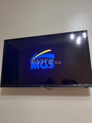 Téléviseur MGS, Réfrigérateur Whirlpool économique et Four Itimat - 2