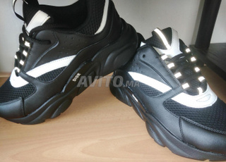 la taille 41 Dior b22