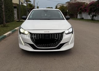 Peugeot 208 Diesel Automatique 2023 à Kénitra