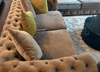 À vendre 2 salons et table 6 pers