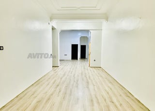 Très joli appartement 3 chambres vide
