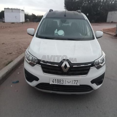 رونو إكسبريس ديزل يدوية 2024 في سلا