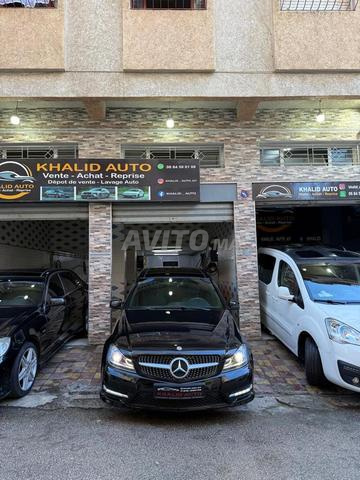 Mercedes-Benz 220 Diesel Automatique 2013 à Tanger
