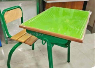 Table individuelle, table scolaire