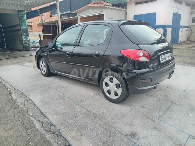 Peugeot propre à vendre à Sidi Kacem