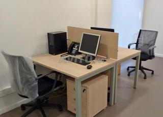 Bureaux - Chaises - Coffres - Tables de réunion