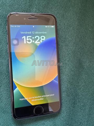 Iphone 8 64Gb très bon état