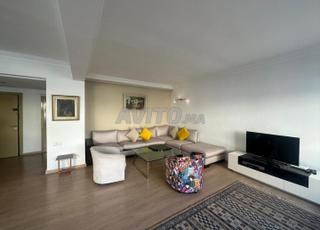 شقة واسعة للبيع في راسين