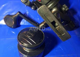 Moulinet de pêche très bon état avec ses accessoires