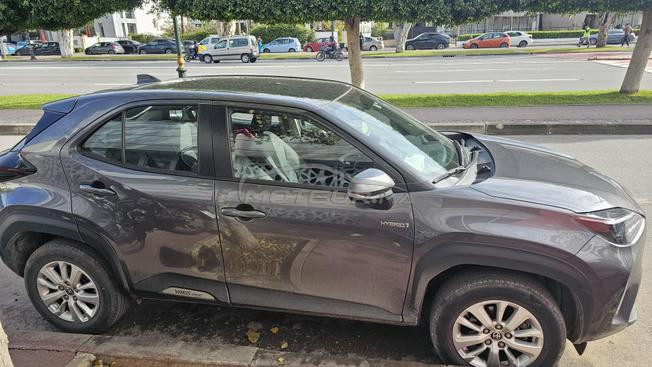 toyota yaris cross comme neuve