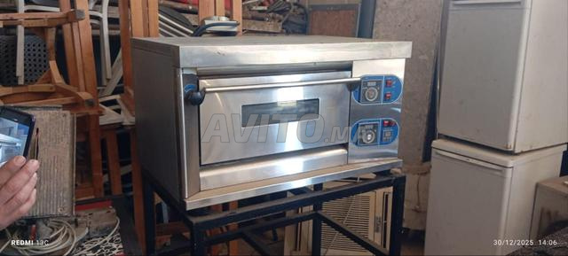 بيع فرن وثلاجة ومعدات مطبخ