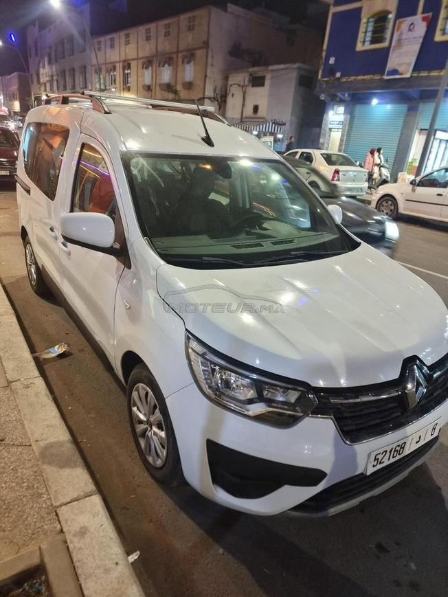 renault experis  model 2022