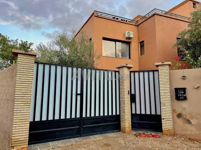 belle Villa moderne avec couchers de soleil unique