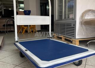 عربة قابلة للطي