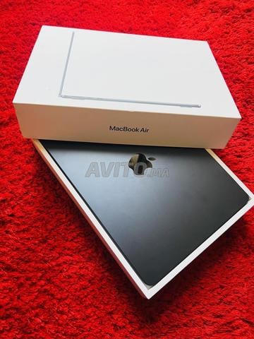 Mackbook air m4 16/256 jamais utilisé