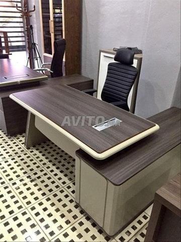 أثاث إداري في دار بوعزة