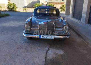 Mercedes 230S Collection